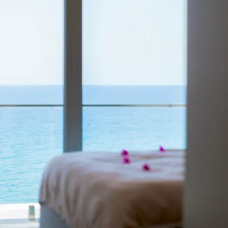 Albatros - Luxurioese Direkt Am - Pool - Golf Kharcha