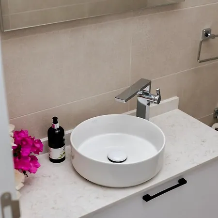 Apartman Albatros - Luxurioese Direkt Am - Pool - Golf Kharcha