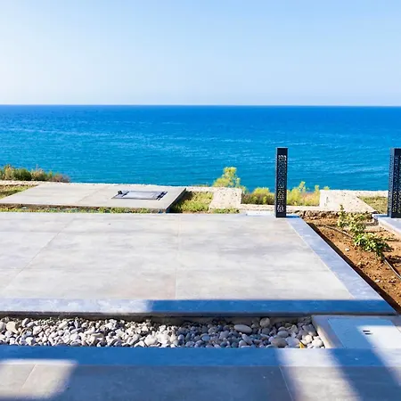 Albatros - Luxurioese Direkt Am - Pool - Golf Apartman Kharcha