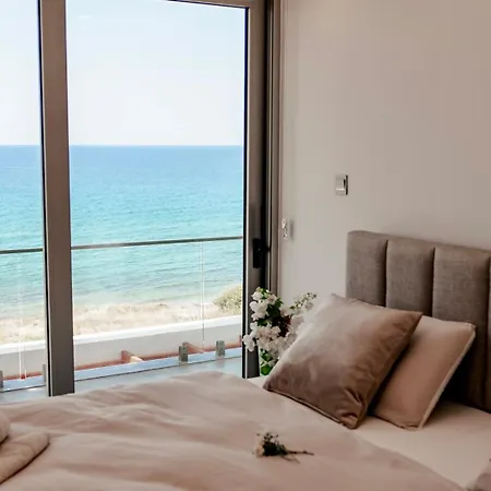 Albatros - Luxurioese Direkt Am - Pool - Golf Apartman Kharcha